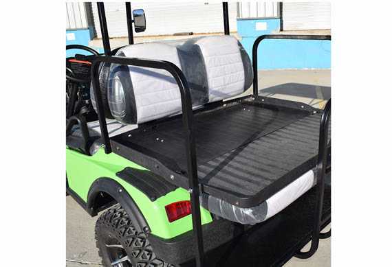 Non-marking tire electric golf cart supports customization