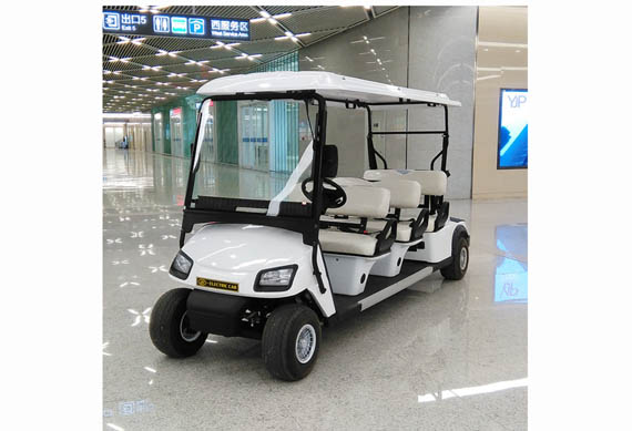 2 Person Electric Club Golf Cart Used In Tourist Attractions In The Hotel Airport Manor Villa Area