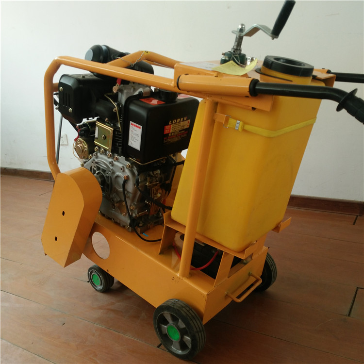 Diesel engine asphalt concrete road cutter cutting machine with water jet