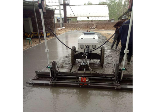 Gasoline wheeled laser screed machine for concrete paving floor leveling