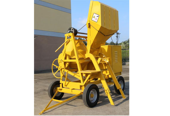 500L four wheeled diesel self loading concrete mixer machine portable with lift price