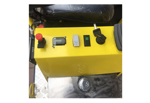 used concrete mini ride on riding power trowel hydraulic machine for sale with CE