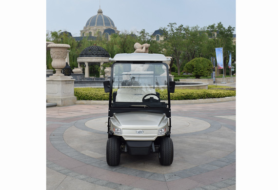 4 Seater electric golf cart with luggage box