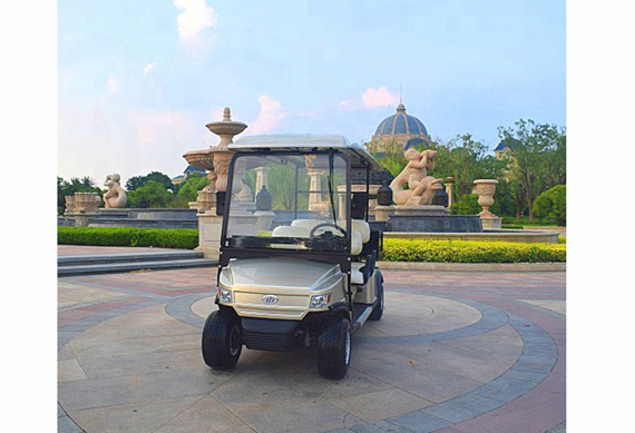 Battery 4 Wheels golf cart for golf course