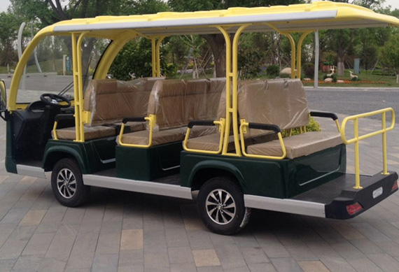 Hot selling passenger carrier shuttle bus with low price