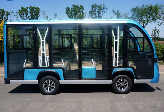 Hot selling 8/11/14/17/23 seat mini bus with high quality