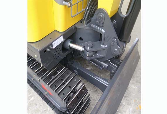 wheel mini 2600kg diesel hydraulic hammer mini excavator machine for sale