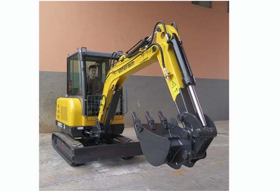 powerful hydraulic 2600kg diesel hydraulic hammer mini excavator machine for sale with ce