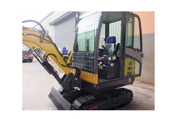 Hot-sell hydraulic mini crawler excavator with Ce certification for sale