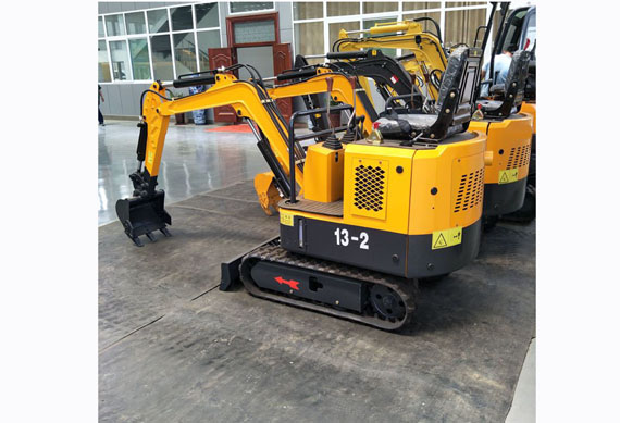 chinese 1.3 ton excavator small attachment excavators for sale mini excavators with CE