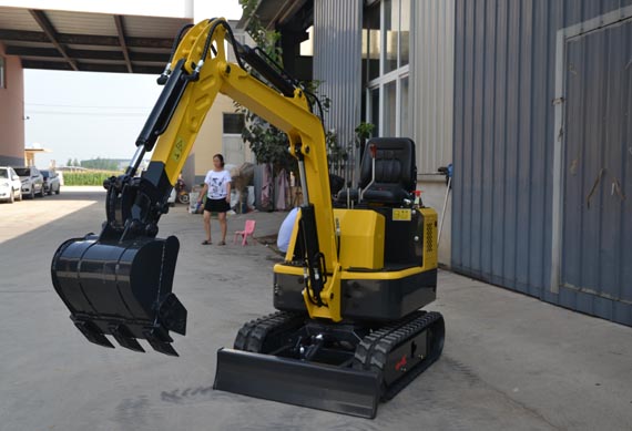 NM-E11 mini crawler excavator with hydraulic oil radiator for sale by manufacturer