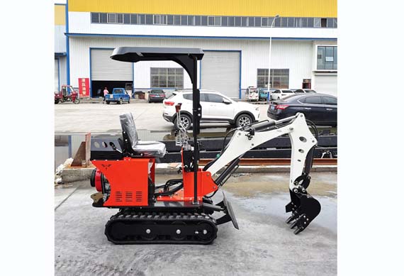 Free Shipping 800KG Hydraulic Mini Crawler Excavator With Canopy On Selling