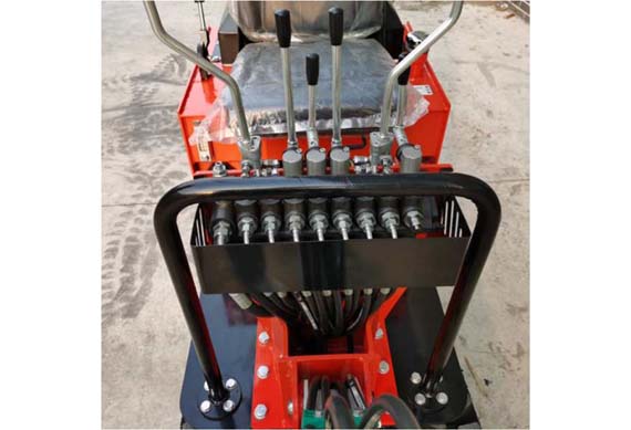 Competitive Price Multifunctional Small Excavating Machine 800kg Mini Excavator