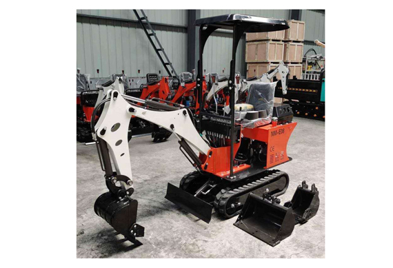 8.6 KW Power Diesel Engine Mini Excavator 0.8 T with Rubber Track