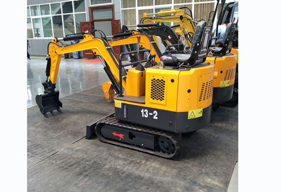 mini excavator 1.2 ton 1200kg diesel operation with CE