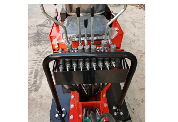 Easy Cooperating Micro Mini Crawler Digger Excavator Machine from China Supplier