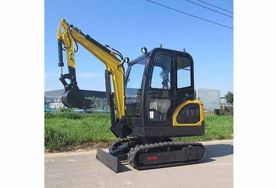 Chinese 2.5 ton mini crawler excavator with closed cabin for sale cheap price