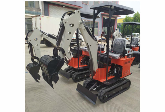 Home Use 0.8 Ton Small Type Digging Machine Mini Excavators With Canopy