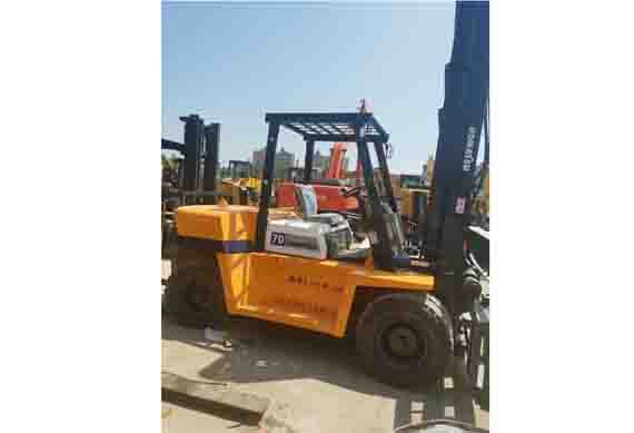 7 ton Komatsu forklift