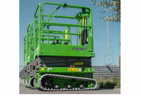 New Design Crawler type Electric Hydraulic self-propelled scissor lift with hydraulic legs