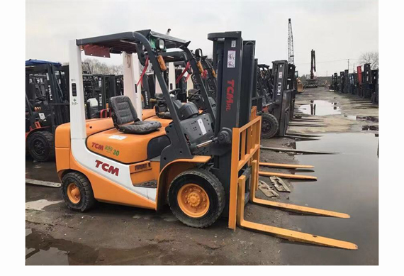 good condition used TCM 3ton 4ton used diesel small forklift for sale