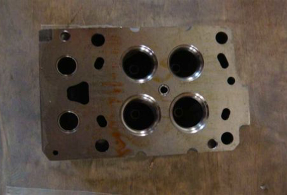 Trucks spare parts engine Cylinder Head AZ1246040010D