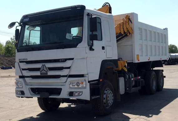 Sinotruk 6x4 howo dump truck with folding arm crane