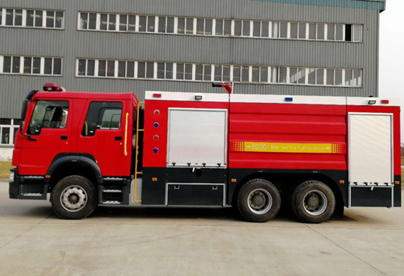 Sinotruk water tank Howo 10000 liter water tank fire pump truck