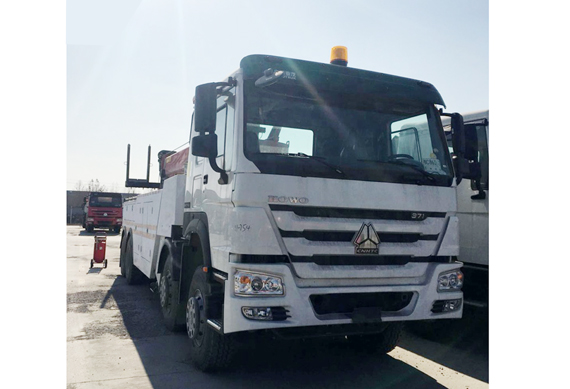 Sinotruk 8x4 30ton road block removal flatbed wrecker tow truck