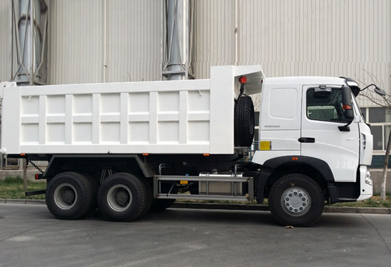 sinotruk a7 howo 6x4 dump truck tipper truck for sale