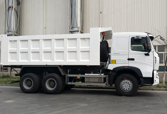 sinotruk Howo a7 dump truck 6x4 manual transmission truck