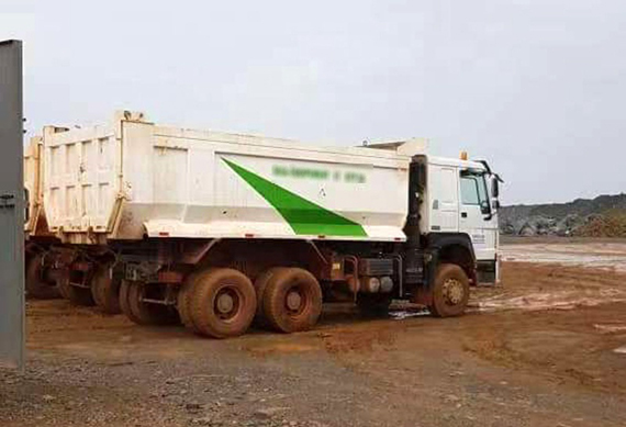 China Howo 6x4 heavy dump truck ghana tipper truck sale