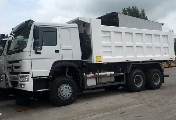 Sinotruk Howo 10 Wheeler dump truck 371hp load capacity 6x4