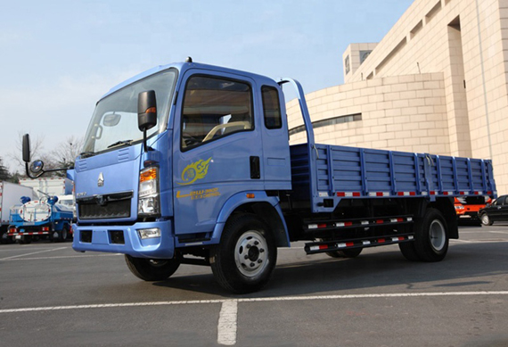 cnhtc howo small cargo trucks light truck for sale