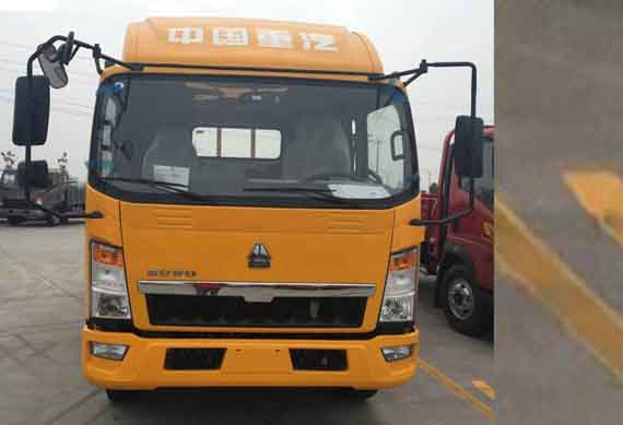 CNHTC Sino truck Howo double cab China heavy cargo truck 4x2