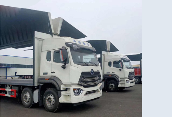 Sinotruk Howo 141HP 10 Ton Wing Opening Van box Truck