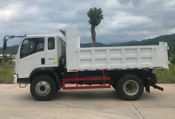 Sinotruk dump truck 4x2 Howo 10ton LHD/RHD tipper truck for sale