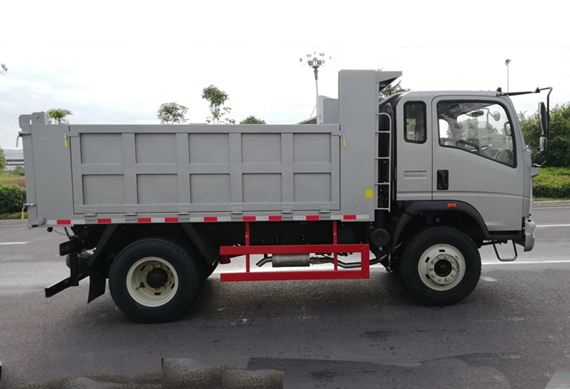 Sinotruk dump truck 4x2 Howo 10ton LHD/RHD tipper truck for sale