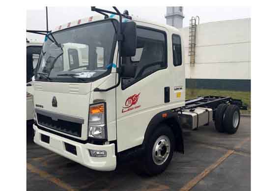 sinotruk howo 4x2 light cargo dump truck