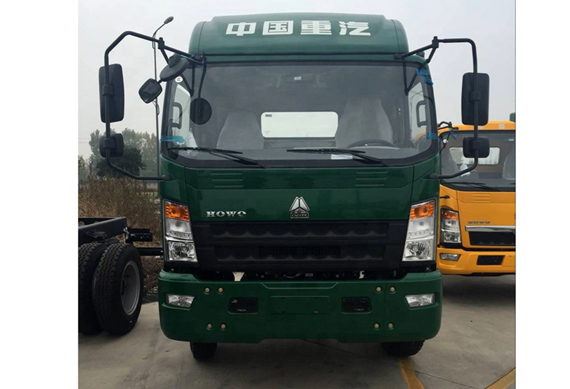 Cargo transport 4x2 6 wheel 5 ton howo light truck
