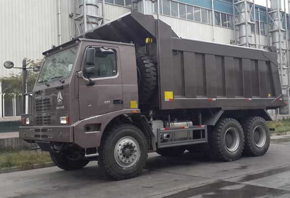 Sinotruk Howo 70 ton mining dump truck from cnhtc tipper truck for sale