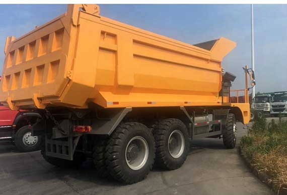 Chinese Sinotruk HOWO 70 tons mining dump truck price for sale