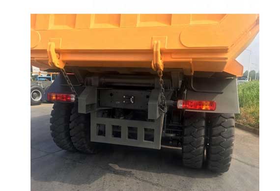 Chinese Sinotruk HOWO 70 tons mining dump truck price for sale