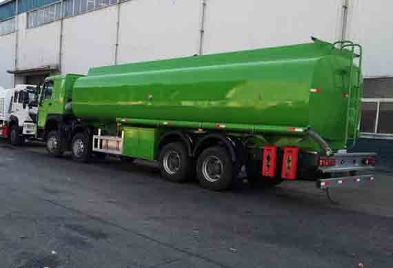 China oil supplier fuel tank truck 8x4 oil tank truck tanker