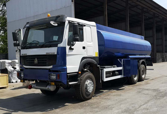 Sinotruk Howo 30 ton oil fuel tanker truck for sale in pakistan