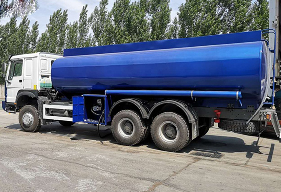Sinotruk Howo oil tanker truck capacity 20m3
