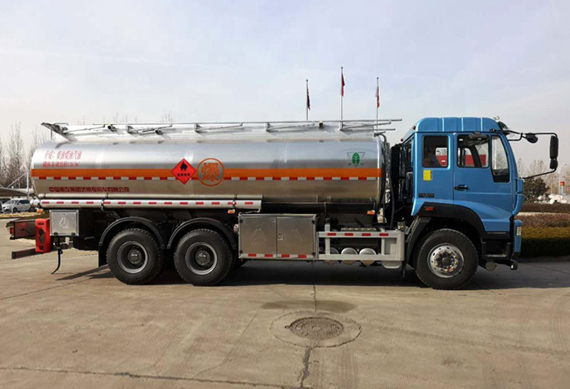 Sinotruk howo 20m3 6 compartments oil gas storage transportation fuel tank truck