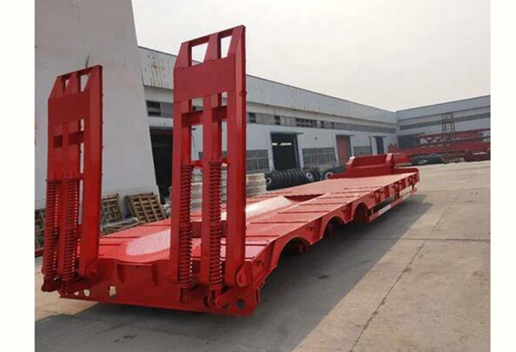 3 Axles 60Ton Heavy Duty Hydraulic Lowboy Semi Trailer Truck For Sale