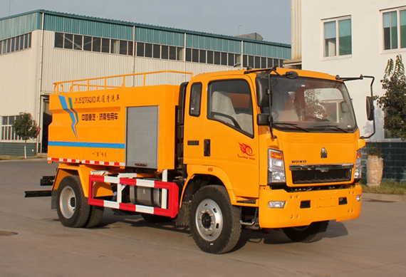 Howo 4x2 SEWAGE SUCTION TRUCK WITH SEWAGE PUMP FOR SALE