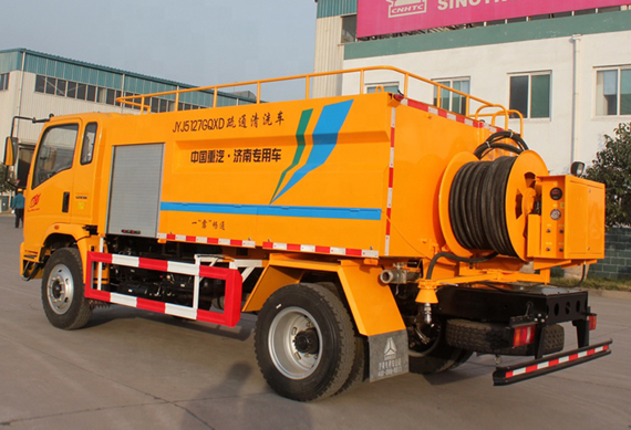 Howo 4x2 SEWAGE SUCTION TRUCK WITH SEWAGE PUMP FOR SALE